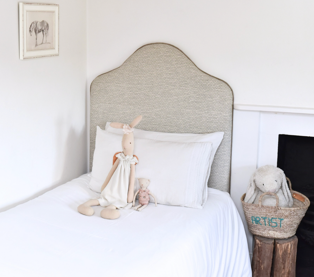 Headboard in Fermoie Mendip