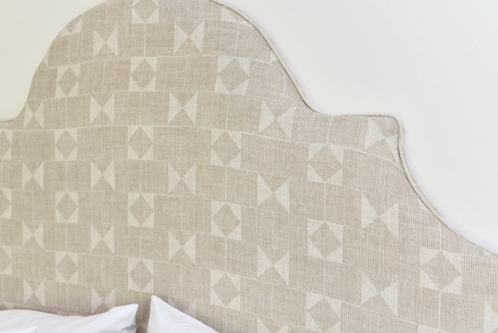 Headboard in Fermoie Flag