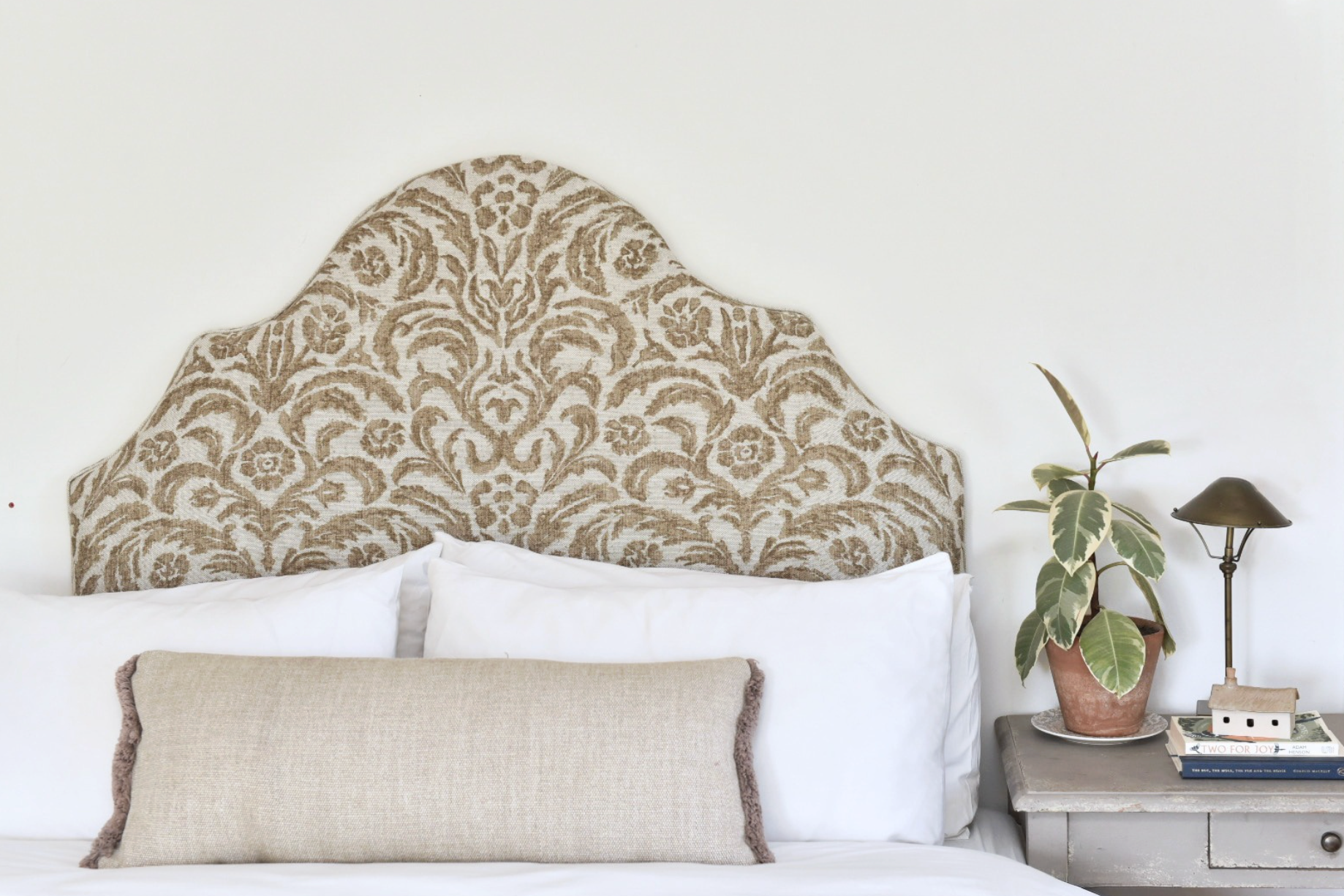 Headboard in Fermoie Marlborough