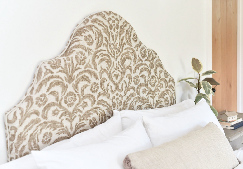 Headboard in Fermoie Marlborough