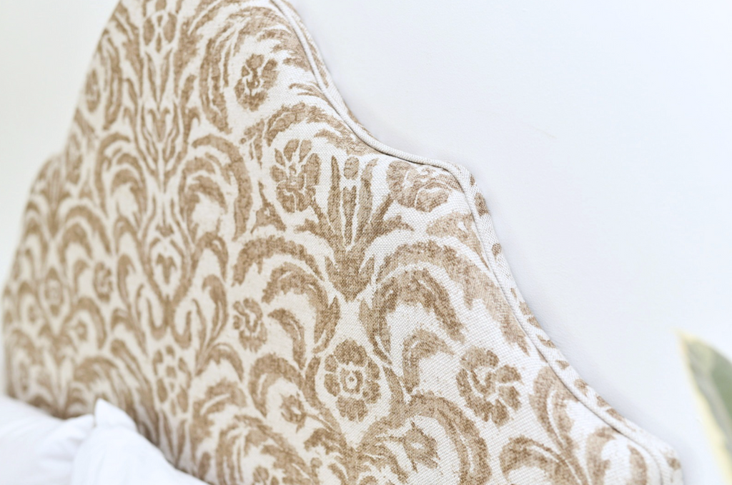 Headboard in Fermoie Marlborough